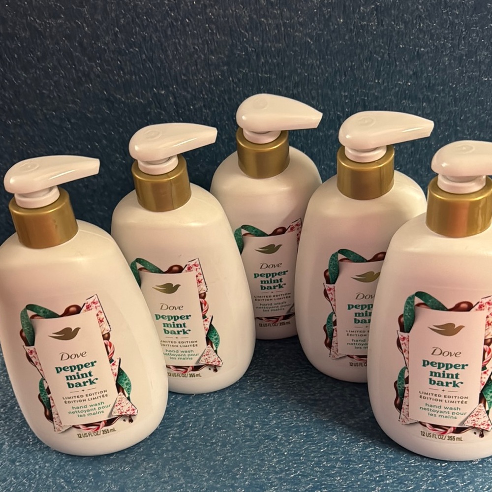 5 Dove Holiday Treats Peppermint Bark Hand Soaps 12 ounces each Limited Edition